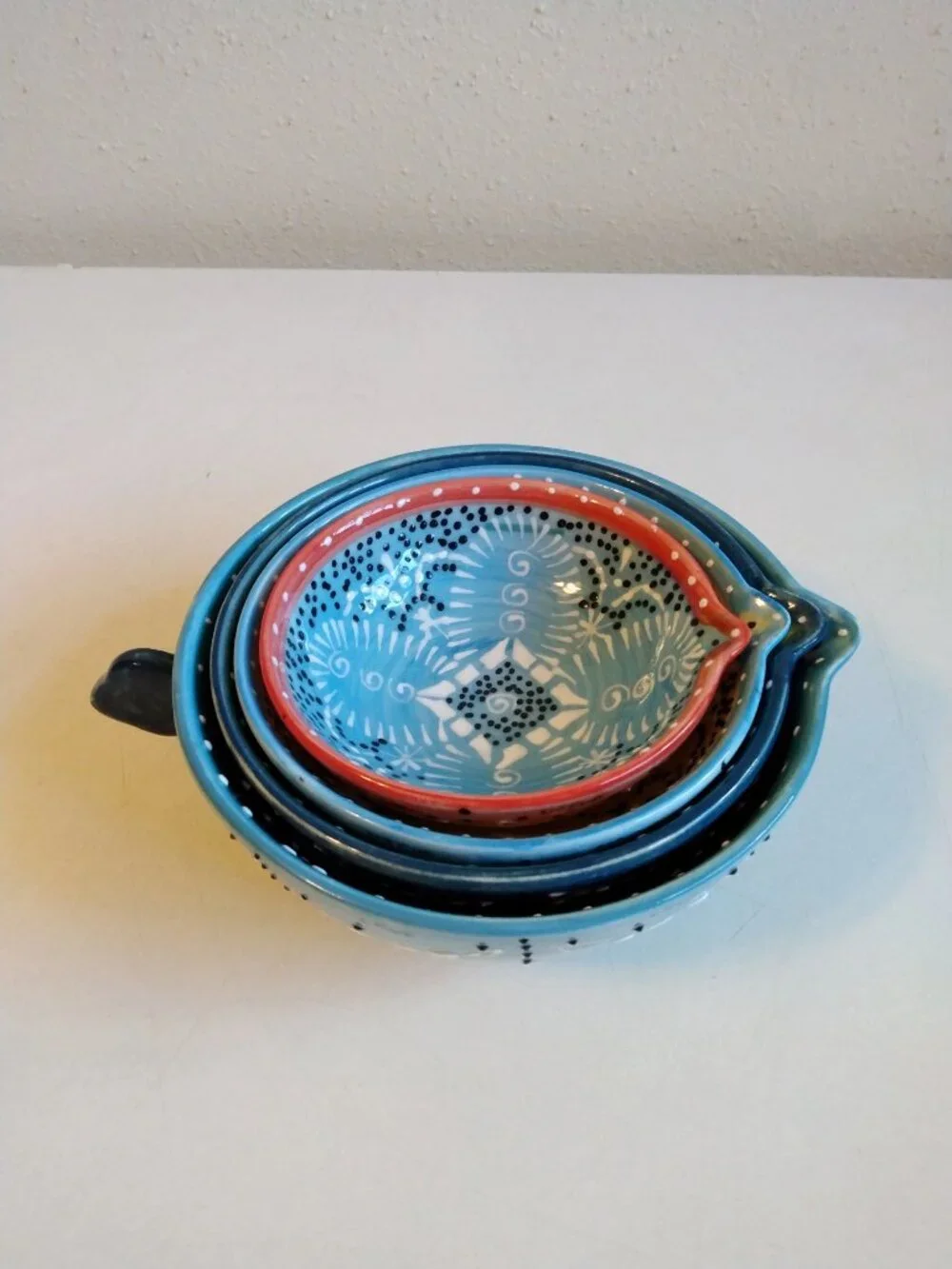 Anthropologie 4pc Ceramic Nesting Measuring Cups